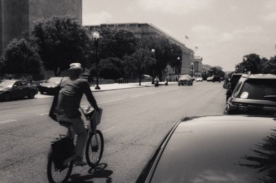 Waarom je nu extra moet opletten voor fietsers op e-bikes
